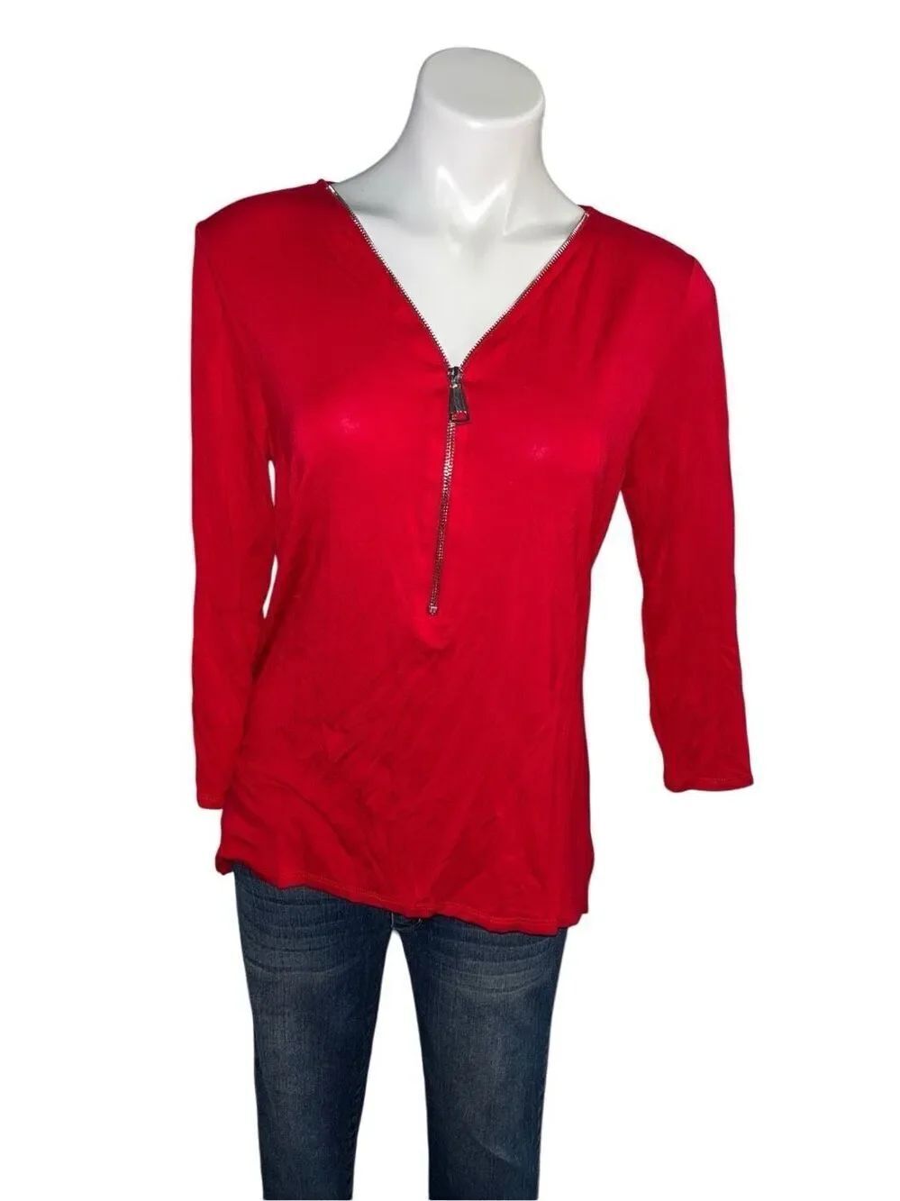 Cable & Gauge red top with zipper size large
